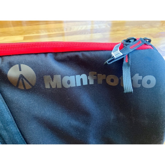 Manfrotto Padded Tripod Bag (35.4") (mbag90pn) - Picture 4 of 4